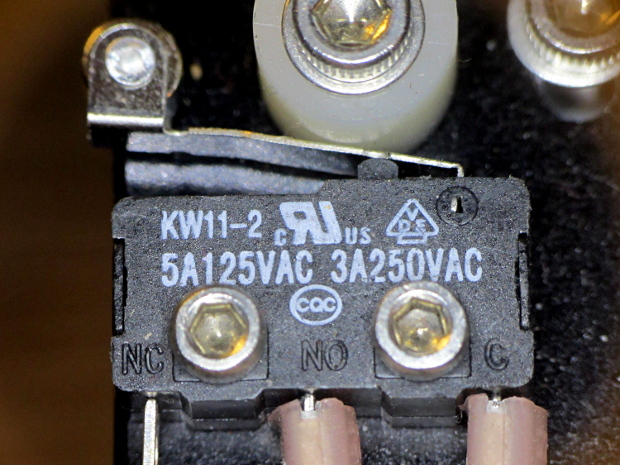 img_5638 - M2 Y axis limit switch.jpg