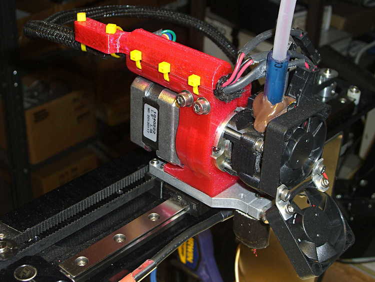 cimg7826 - M2 Motor Mount - Cable Cap - installed.jpg