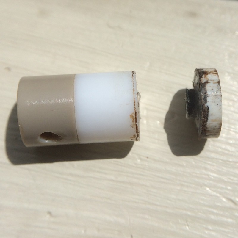 plug-removed.jpg