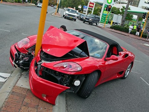 a.baa-Crashed-ferrari.jpg